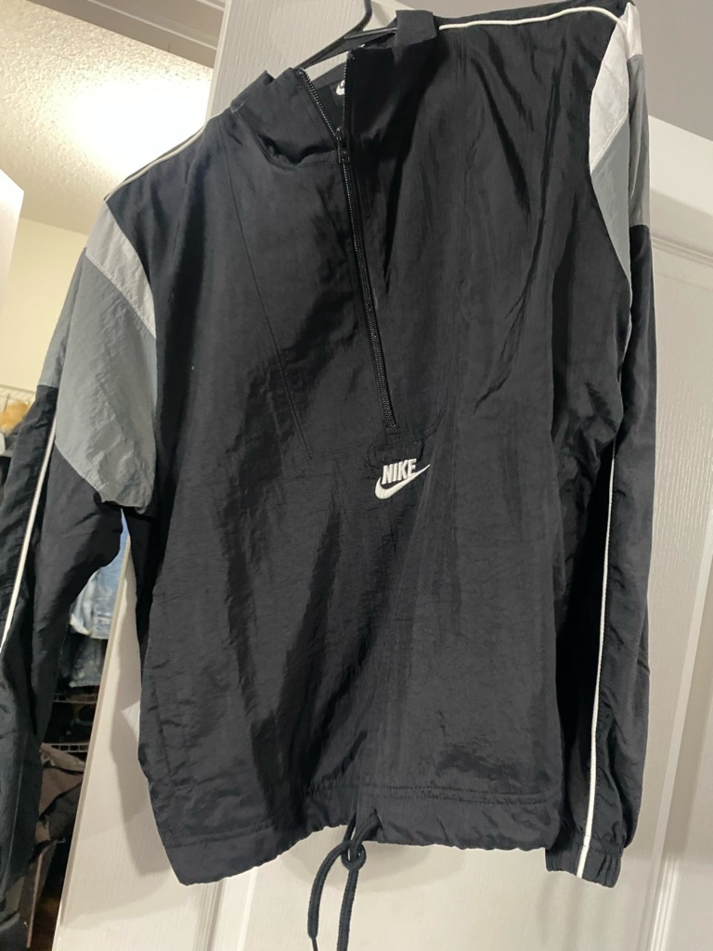 Nike Black Windbreaker with Gray Shoulder Panels